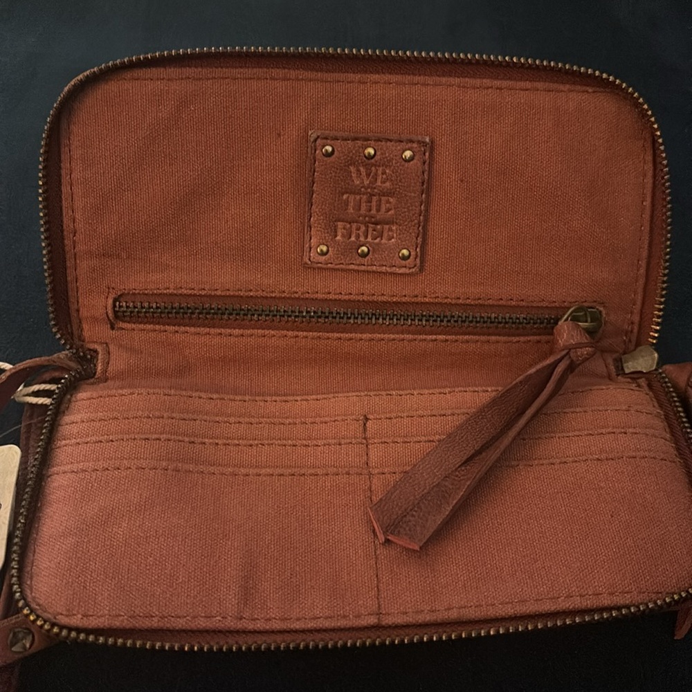 NWT Free People Leather Cognac Hand Crafted Wristlet - Picture 5 of 7